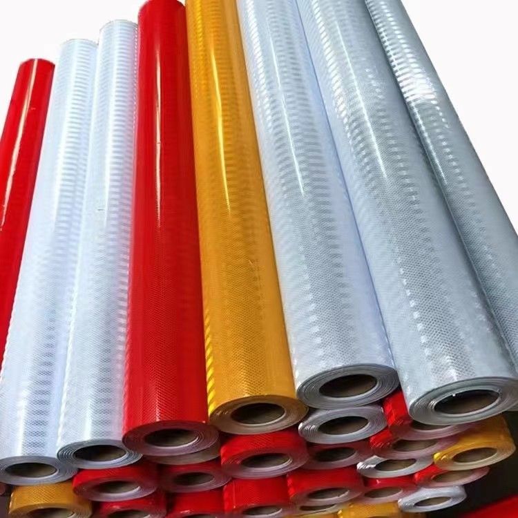 1년 동안 내구성이 있는 반사 표지판 또는 마크를 만들기 위한 PVC 프리즘 반사 시트